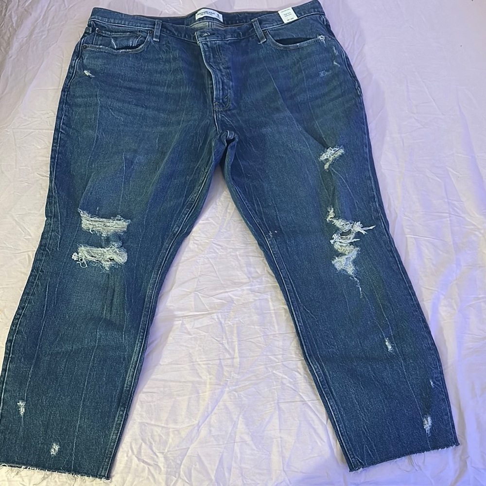 Abercrombie High Rise Mom Jean